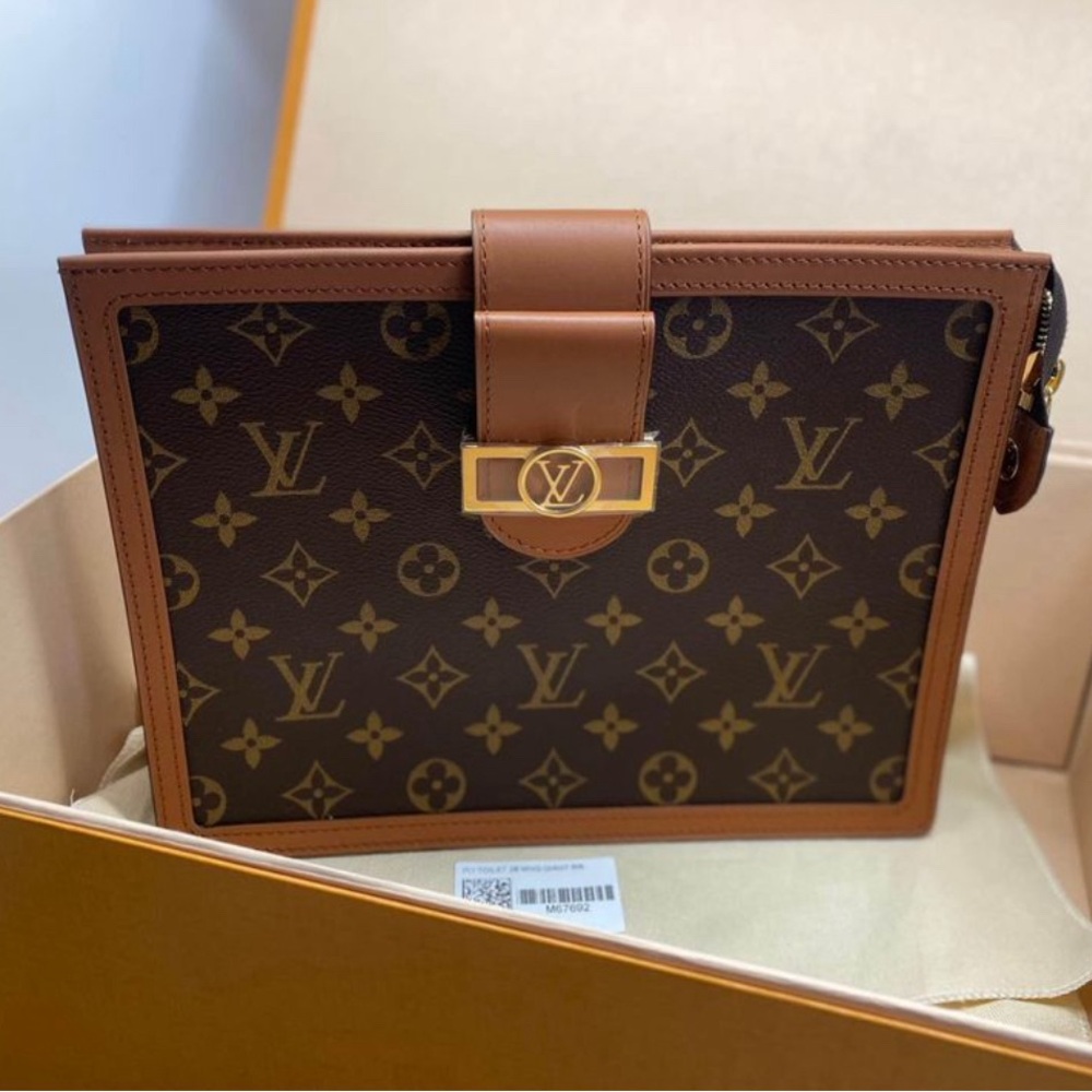 Limited Edition Monogram Giant Reverse Toiletry 26